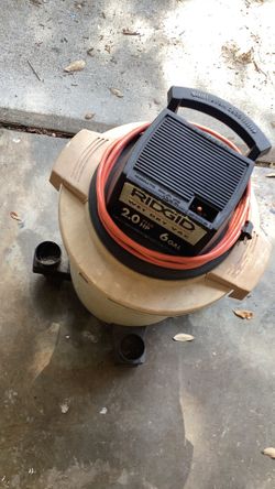 Rigid vacuum wet vac