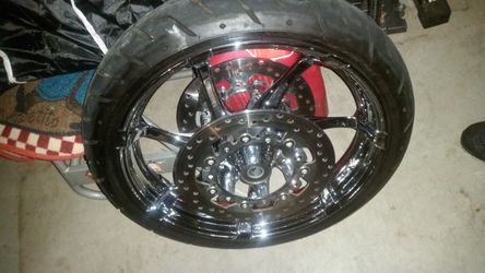19 inch CVO Harley wheel