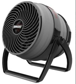 Vornado EXPAND4 Compact Travel Fan w/ Collapsible Body, Built-in Carry Handle, Integrated Cord Storage(BRAND NEW)