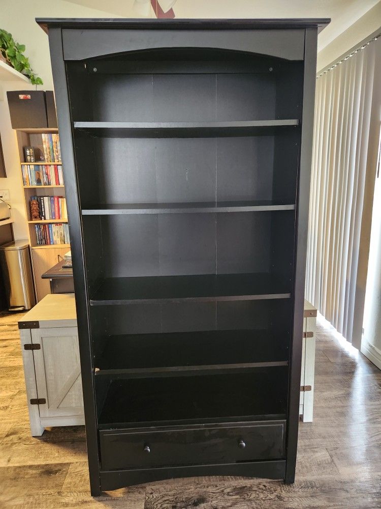 Large Black, Wooden Bookcase/Bookshelf for Sale in Mesa, AZ OfferUp