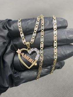 10k Valentino Chain With Charm 