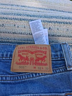 LOTS OF VINTAGE JEANS