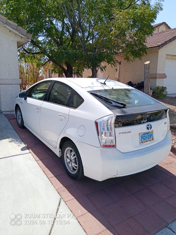 2010 Toyota Prius for Sale in North Las Vegas, NV OfferUp