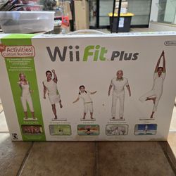 Nintendo Wii Fit Plus NIB