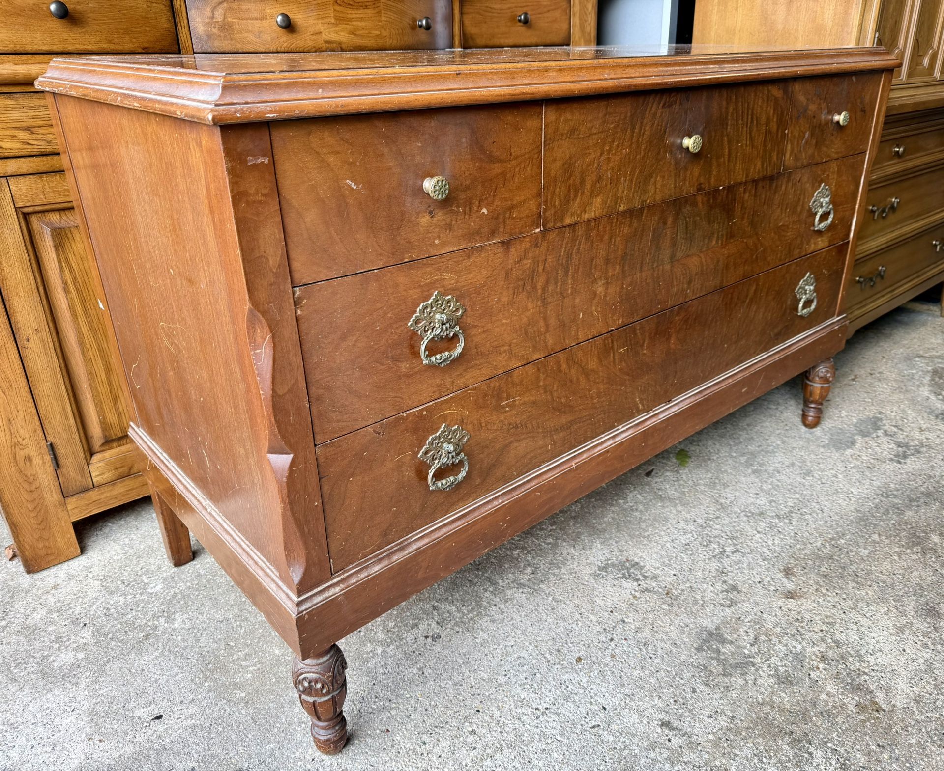 H. Herrmann Furniture Co. Antique 5 Drawer Dresser