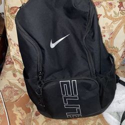 Nike elite