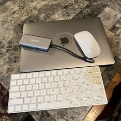 Macbook Pro(13-inch,2020) Apple Care Untill Sep10th 2023 for