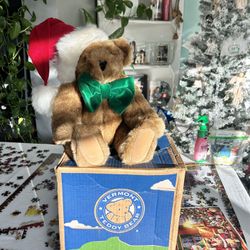  Christmas Classic Bear - Vermont Company 
