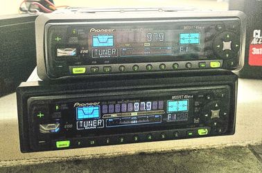 2 OLD SCHOOL PIONEER DEH-P6000 W/Bluetooth
