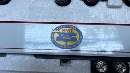 HWI Royal Values Toy Trailer