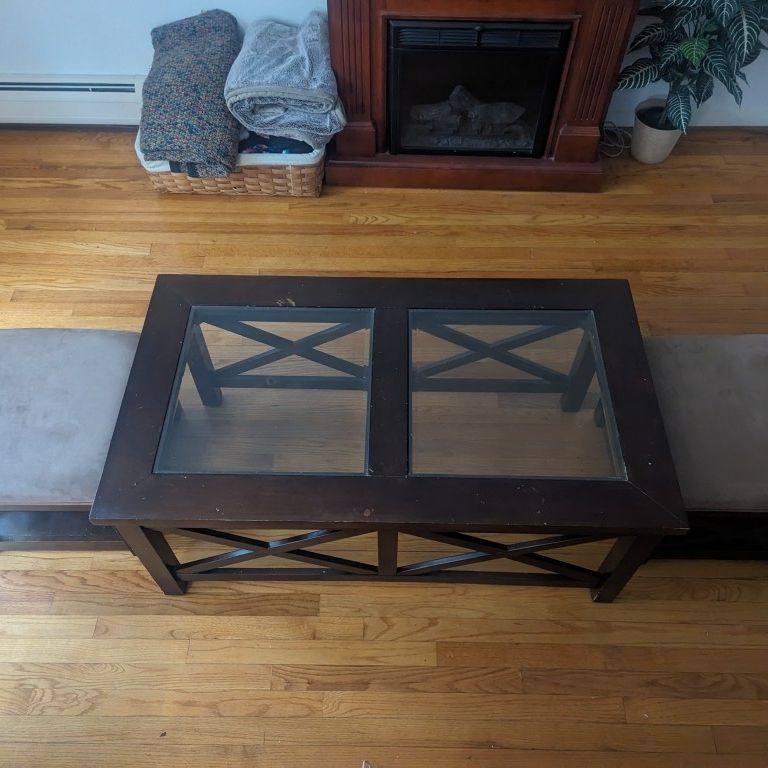 Coffee table with stools