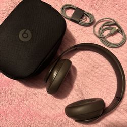 Beats - Studio Pro - Wireless Noise Cancelling Over-the-Ear Headphones - Deep Brown