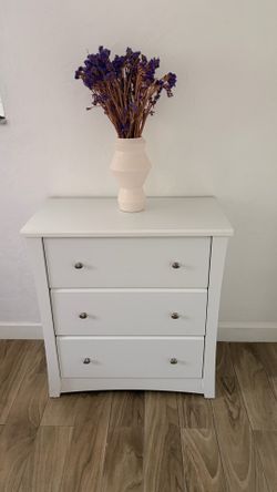 White 3-Drawer Dresser
