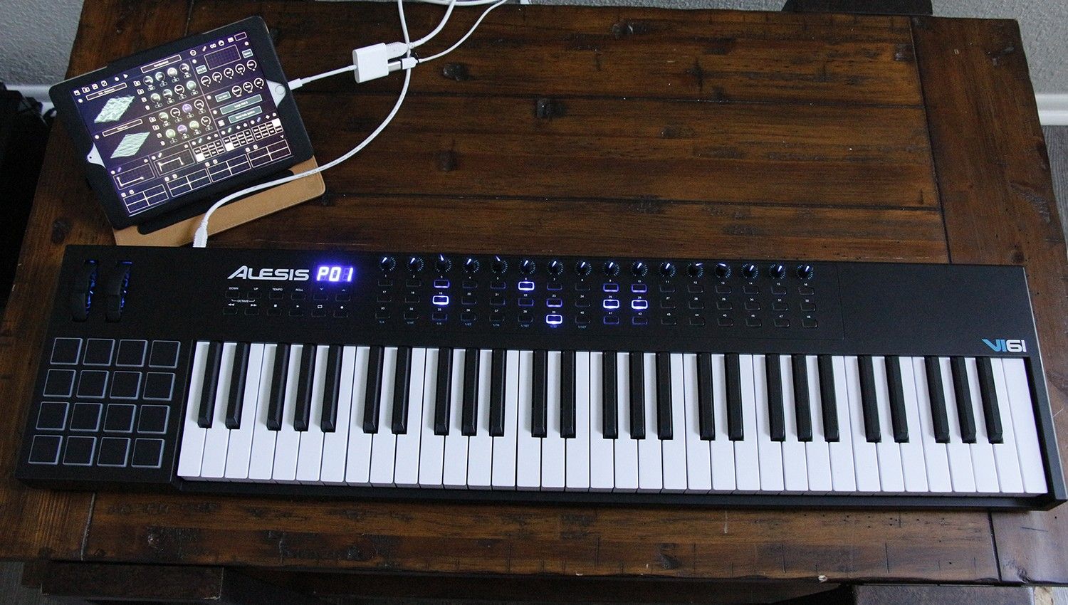 ALESIS VI61 61-KEY CONTROLLER - Cheap!
