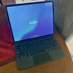 Apple iPad Pro 12.9” (6th Gen) 256GB + Magic Keyboard + Pencil + Folio - Mint