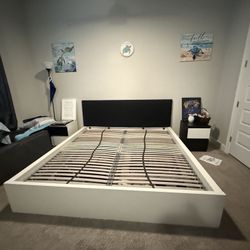 King bed W/ Slats 