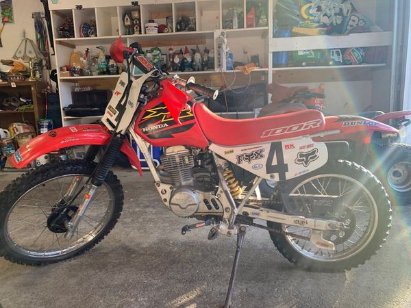 2001 xr100r