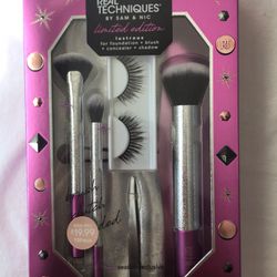 Real techniques brush sets , limited edition, 10$ each “Perfect Christmas Gift!”