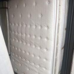 Full Size XL Mattress & Box Spring ONLY 