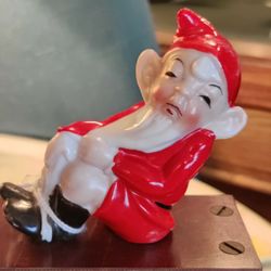 VINTAGE RED ELF SHELF SITTER