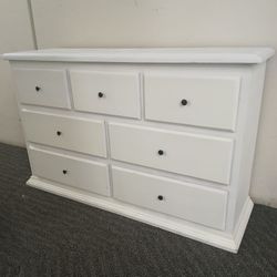 White 7 Drawer Dresser 
