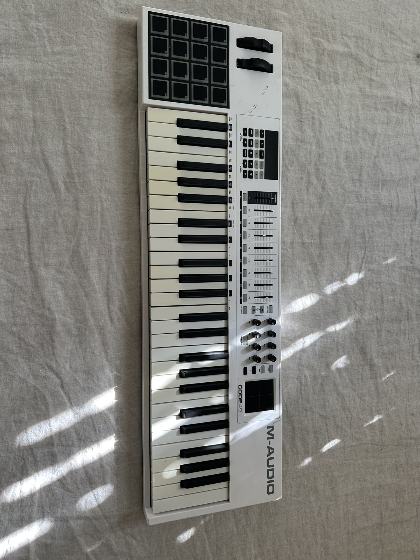 M-audio CODE 49 MIDI Keyboard 