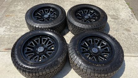 18 INCH OFF-ROAD BRAND NEW RIMS AND TIRES 6 lug