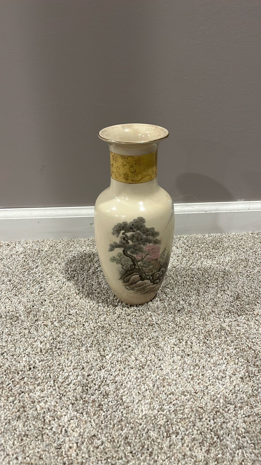 vintage Japanese porcelain vase