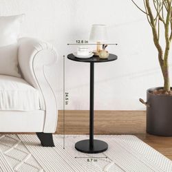 Set of 2 Round Pedestal Side Tables