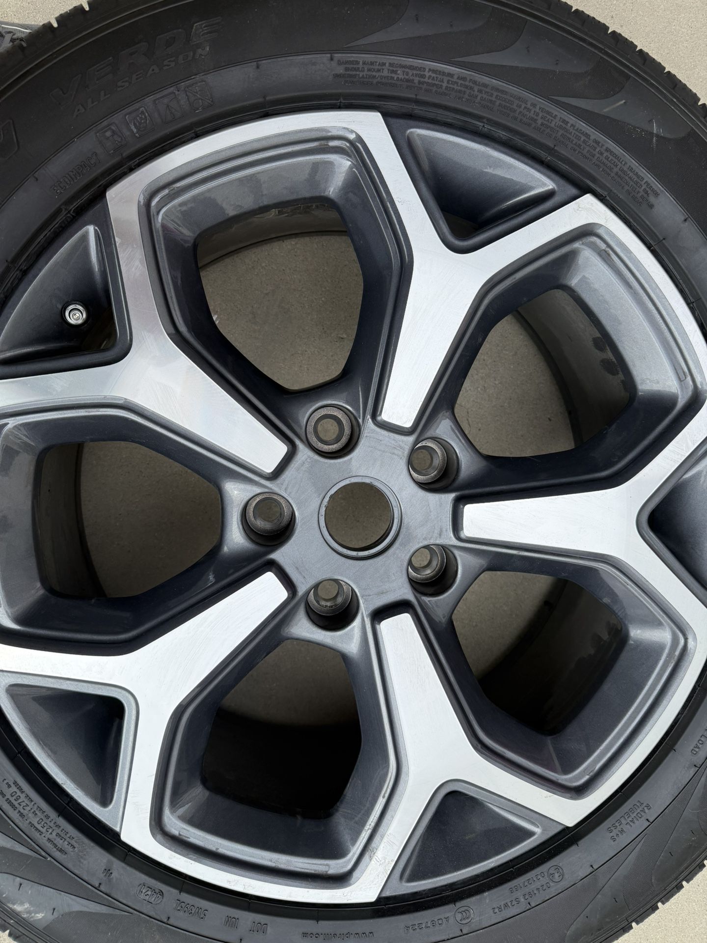 Rivian R1T / R1S spare tire kit 21” Sport wheel
