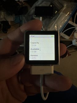 Apple iPod Nano 6th Gen 8gb