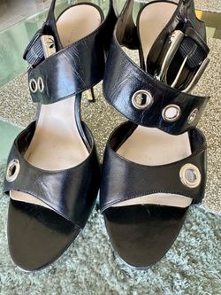 Women’s shoes