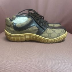 Women’s Shoes