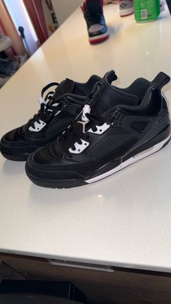 Air Jordan 4 Black and White Sneakers Men’s 7.5