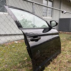 Hyundai elantra 2018 passenger door 