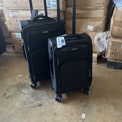 Set  Of Luggage 24”/20”