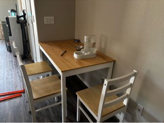 Kitchen table