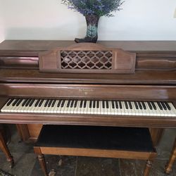 Lowrey upright piano