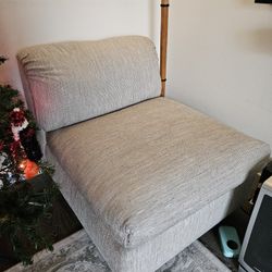 Drexel Single Sofa Couch Chair - Simple And Clean (26in H x 33in L x 32in W)