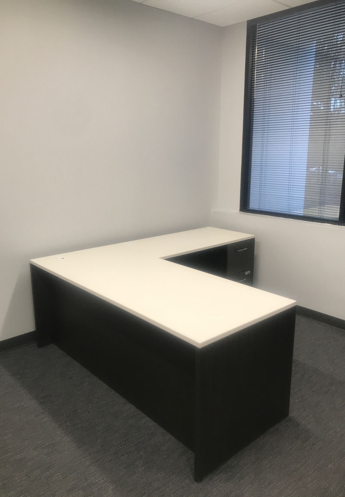 Artopex desk “NEW never uses”