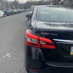 2018 Nissan Sentra Needs Trans 2000$