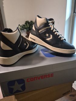 Converse High-Top Leather Sneakers size 9