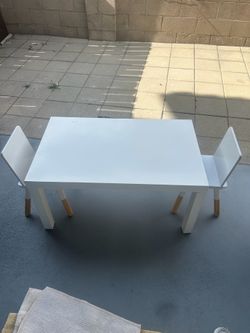 Kid’s table