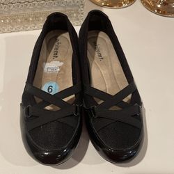 Black Shoes