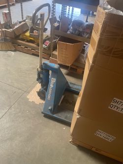 Japan-made working Pallet jack with oil leak
