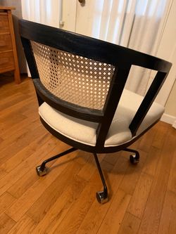 Desk chair