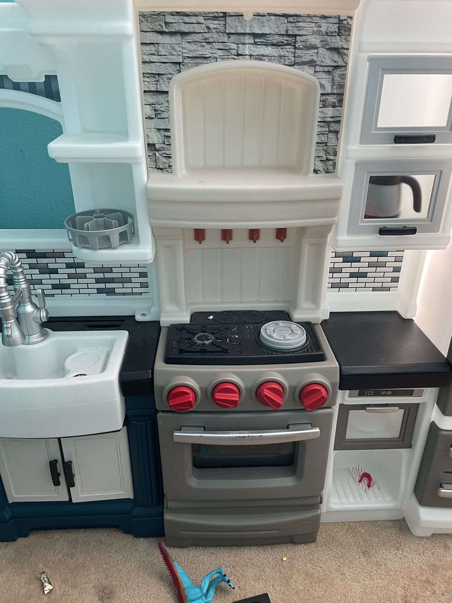 Fisher Price Stage 2 Cooking Station