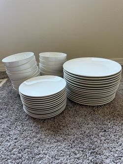 Large White Dinnerware Set – Plates & Bowls