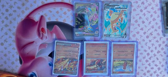 Pokémon TCG Charizard Card Lot – 5 Cards