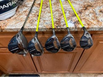 Left-handed Callaway Paradym golf clubs